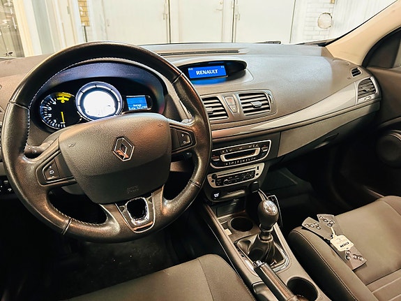 Renault Megane 10 of 17
