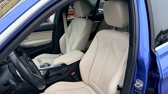 BMW 330e 19 of 27