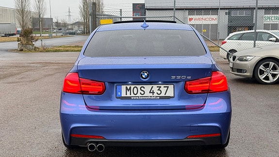 BMW 330e 5 of 27