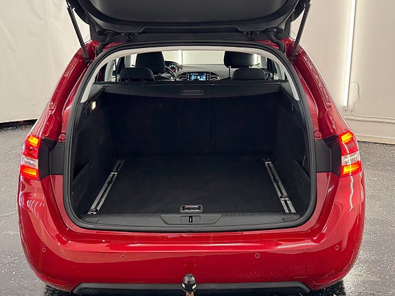 Peugeot 308 7 of 16