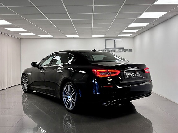 Maserati Quattroporte 9 of 14