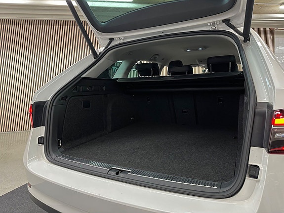 Skoda Superb 23 of 23