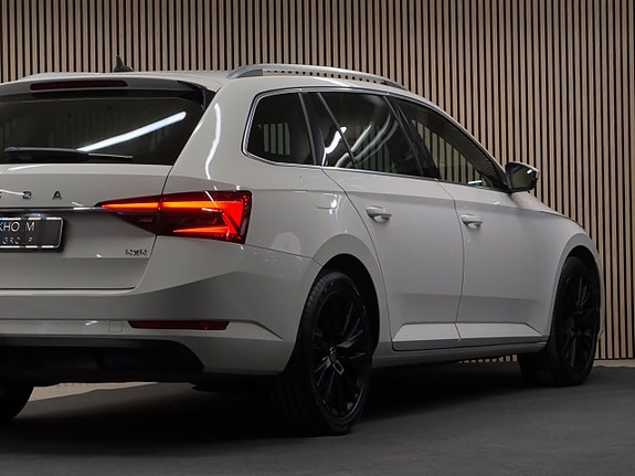 Skoda Superb 8 of 23