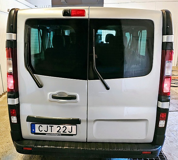 Renault Trafic 5 of 5