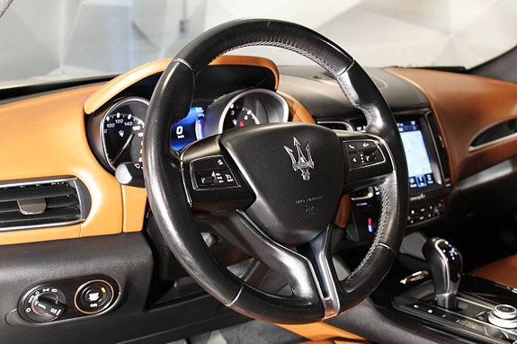 Maserati Levante 15 of 27