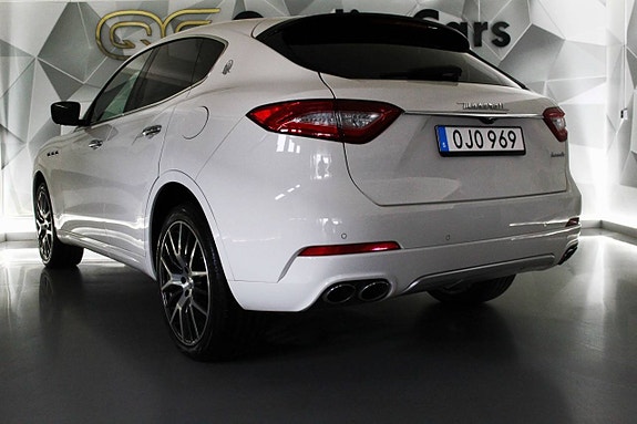 Maserati Levante 10 of 27