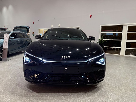Kia EV6 4 of 20