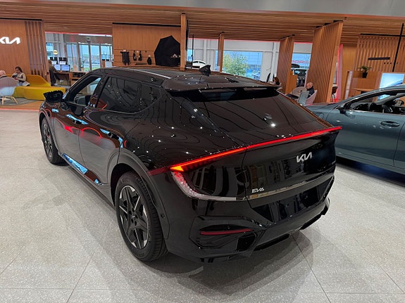 Kia EV6 2 of 20