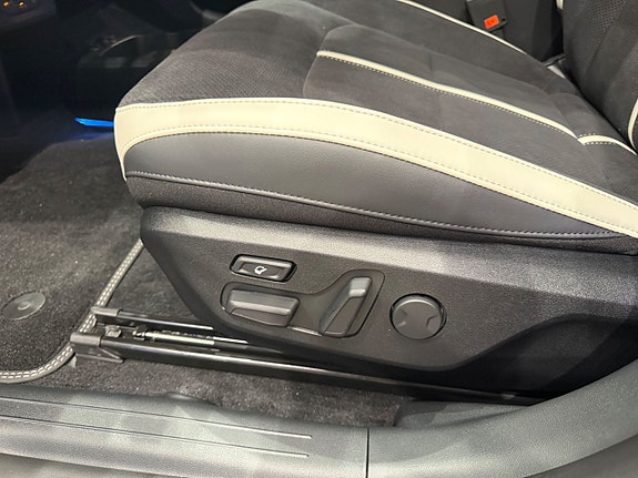 Kia EV6 8 of 20