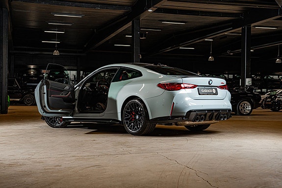 BMW M4 8 of 30