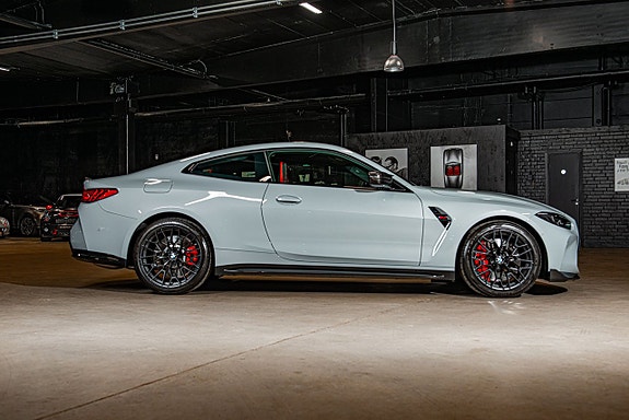 BMW M4 6 of 30