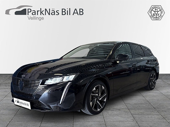 Peugeot 308 SW 2 of 5