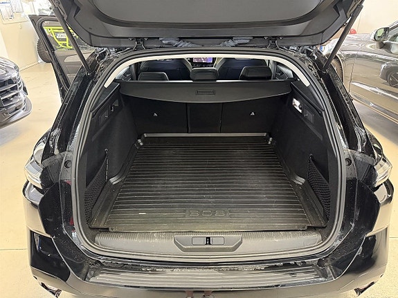 Peugeot 308 SW 7 of 18