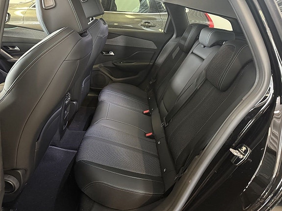 Peugeot 308 SW 6 of 18