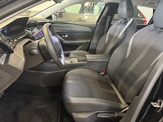 Peugeot 308 SW 5 of 5