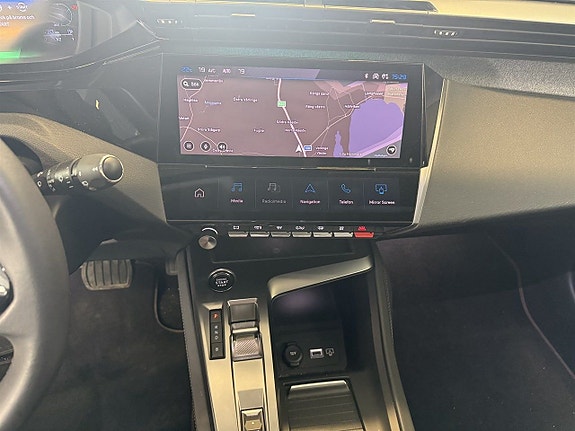 Peugeot 308 SW 8 of 18