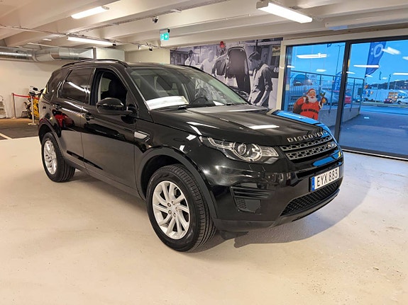 Land Rover Discovery Sport 2 of 5