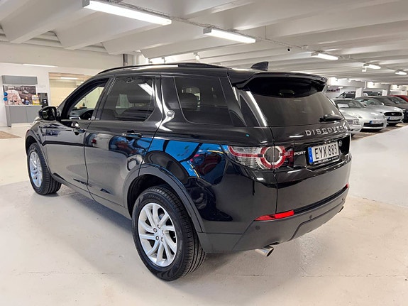 Land Rover Discovery Sport 4 of 5