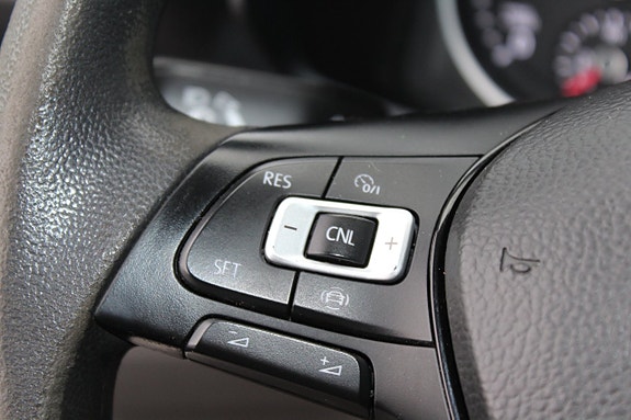 Volkswagen Crafter 21 of 21