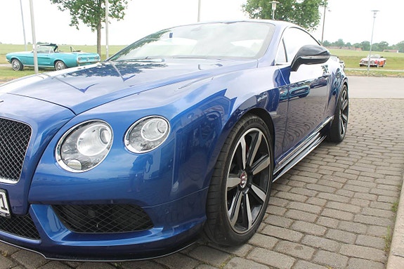 Bentley Continental GT 3 of 5