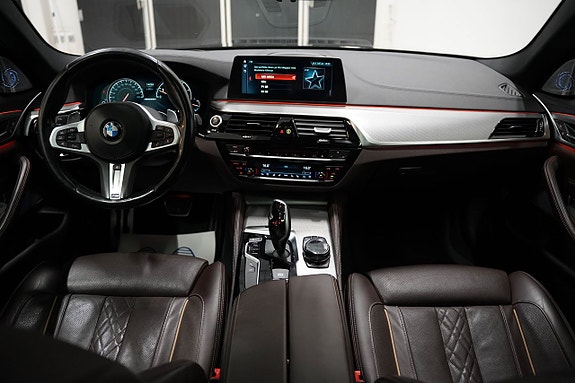 BMW M550i 13 of 28