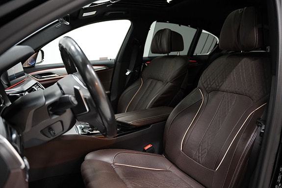 BMW M550i 7 of 28