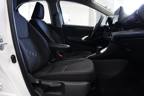Mazda 2 9 of 15