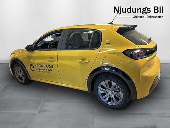 Peugeot e-208 2 of 5