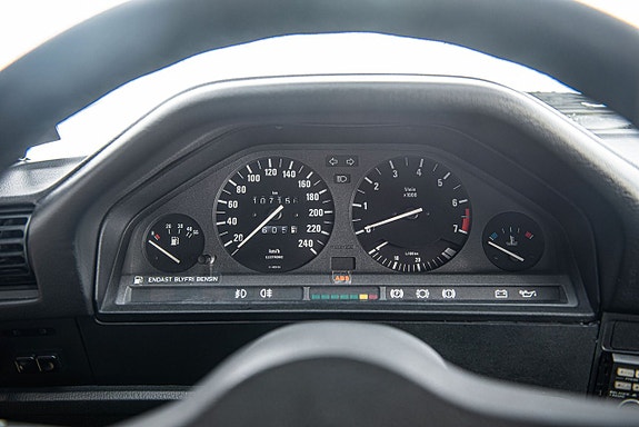 BMW 325i 18 of 25