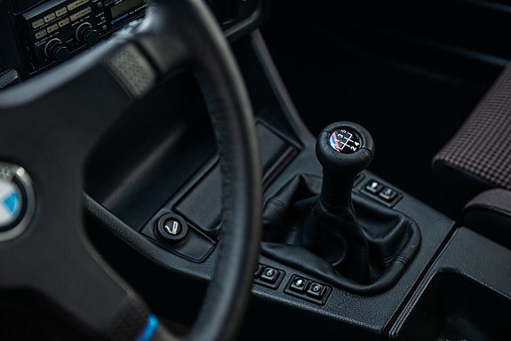 BMW 325i 20 of 25