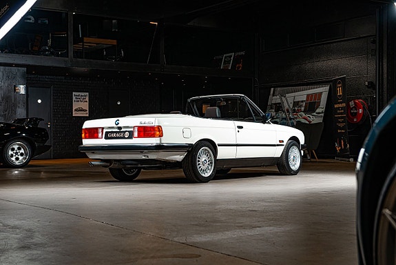 BMW 325i 6 of 25