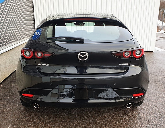 Mazda 3 4 of 17