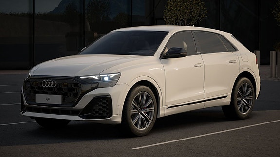 Audi Q8 12 of 12