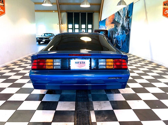 Chevrolet Camaro 10 of 30