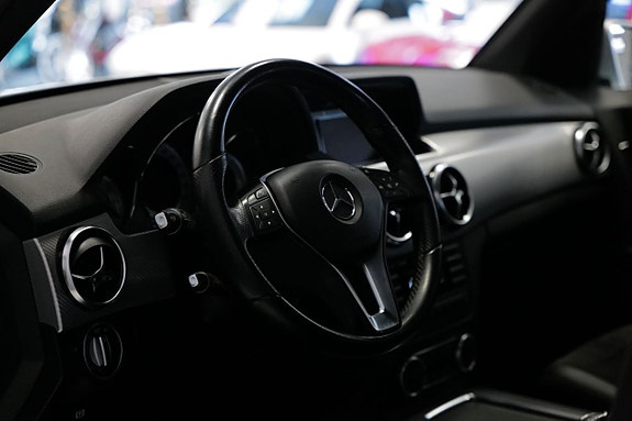 Mercedes-Benz GLK220 8 of 10