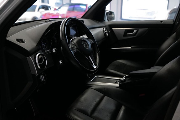 Mercedes-Benz GLK220 7 of 10