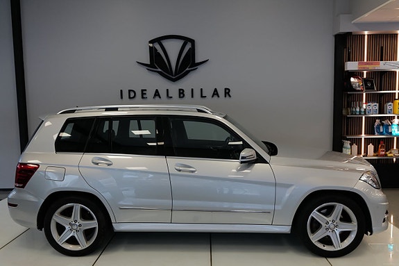 Mercedes-Benz GLK220 2 of 10