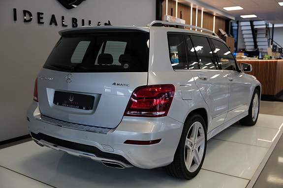 Mercedes-Benz GLK220 3 of 10