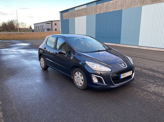 Peugeot 308 3 of 5