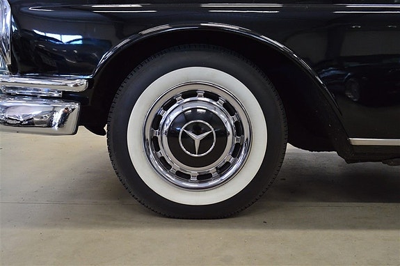 Mercedes-Benz 220 SB 13 of 13