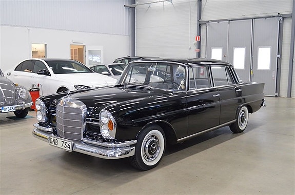 Mercedes-Benz 220 SB 4 of 13