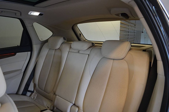 BMW 218 17 of 22