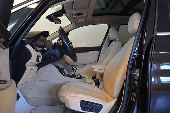 BMW 218 11 of 22