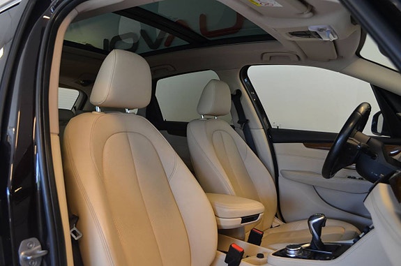 BMW 218 16 of 22