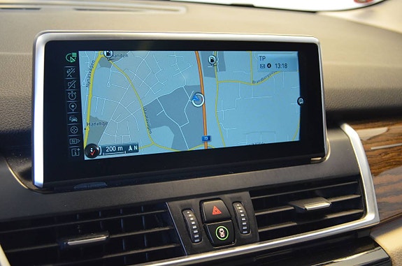 BMW 218 21 of 22
