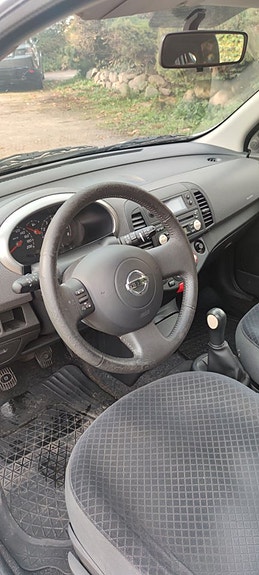 Nissan Micra 8 of 8