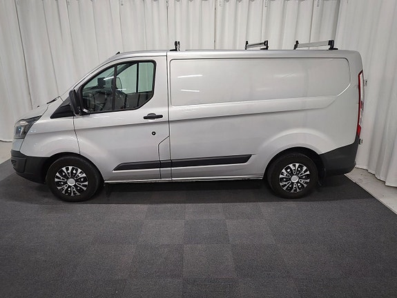 Ford Transit Custom 2 of 8