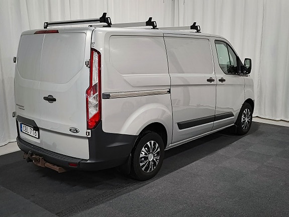 Ford Transit Custom 3 of 8