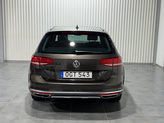 Volkswagen Passat Alltrack 19 of 19