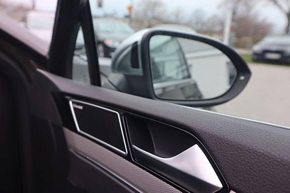 Volkswagen Passat Alltrack 8 of 19